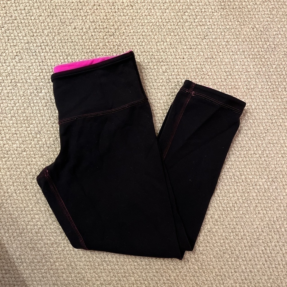 Reversible lululemon cropped leggings